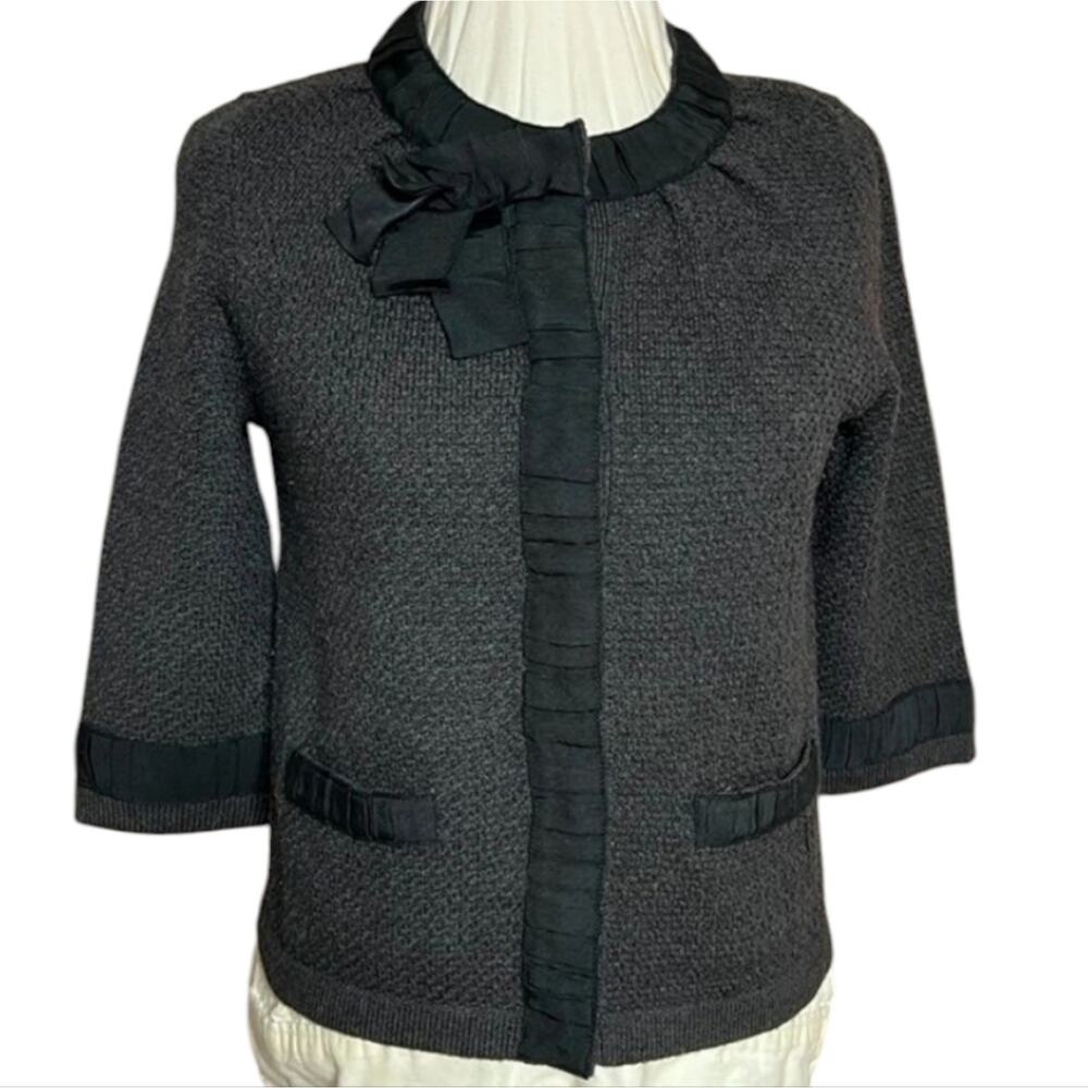 Ann Taylor 100% Fine Merino Wool Chic Black Textured Cropped Jacket Size Medium